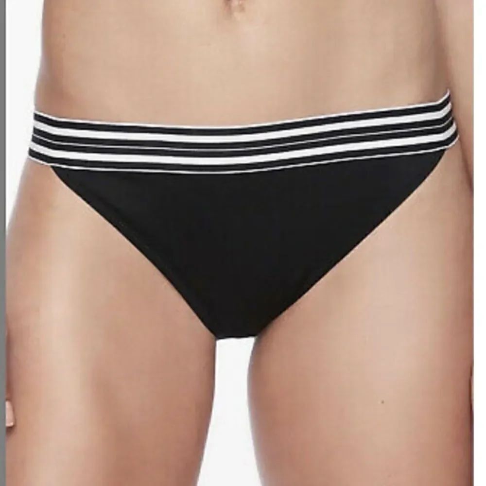 🌸HP🌸 Athleta “Gold Coast Black Banded” Bikini Bottom!